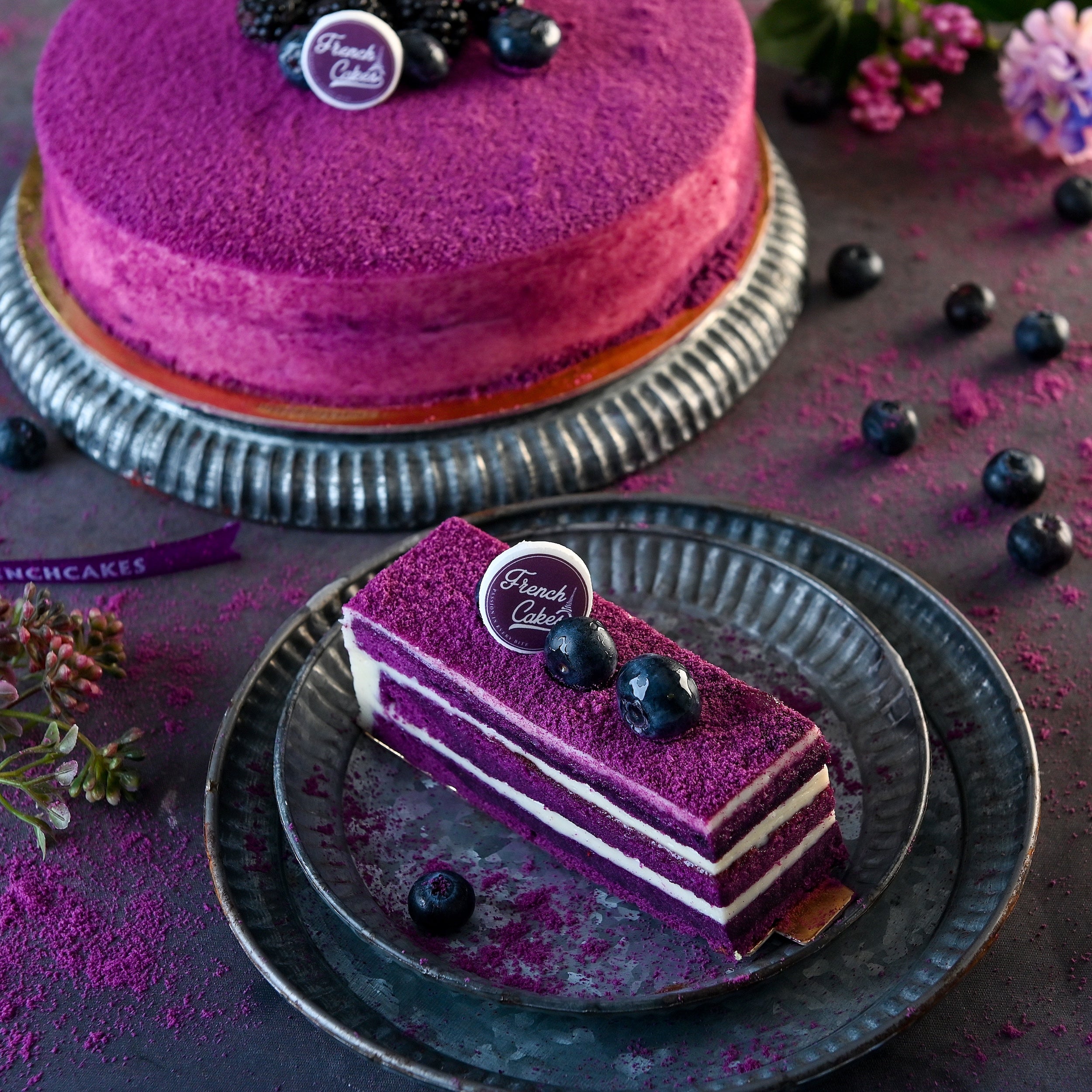 Velours Puorpre Pastry